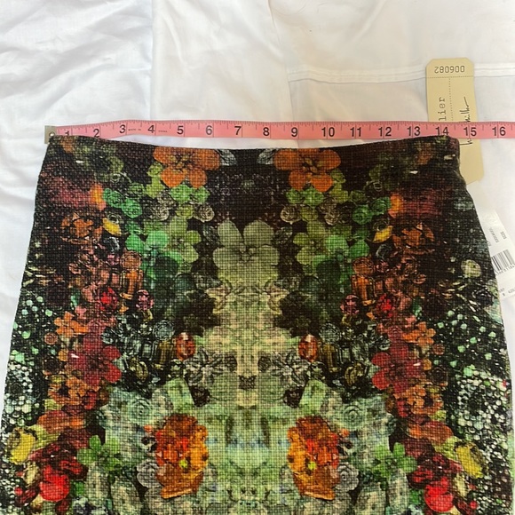 Nicole Miller Artelier Abstract Print Pencil Skirt - Picture 3 of 8